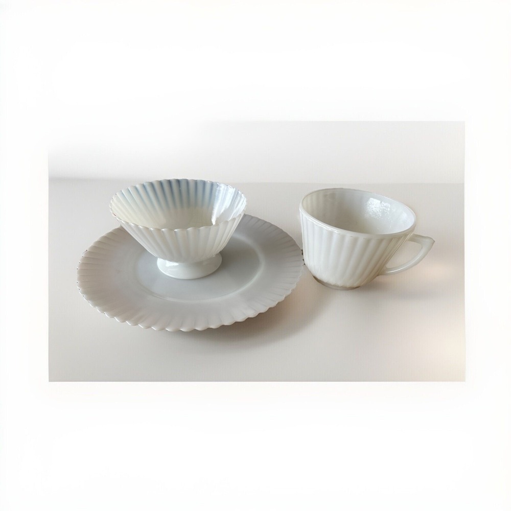 Vintage MacBeth-Evans Monax Petalware White Milk Glass 3 Piece set - Picture 16 of 16